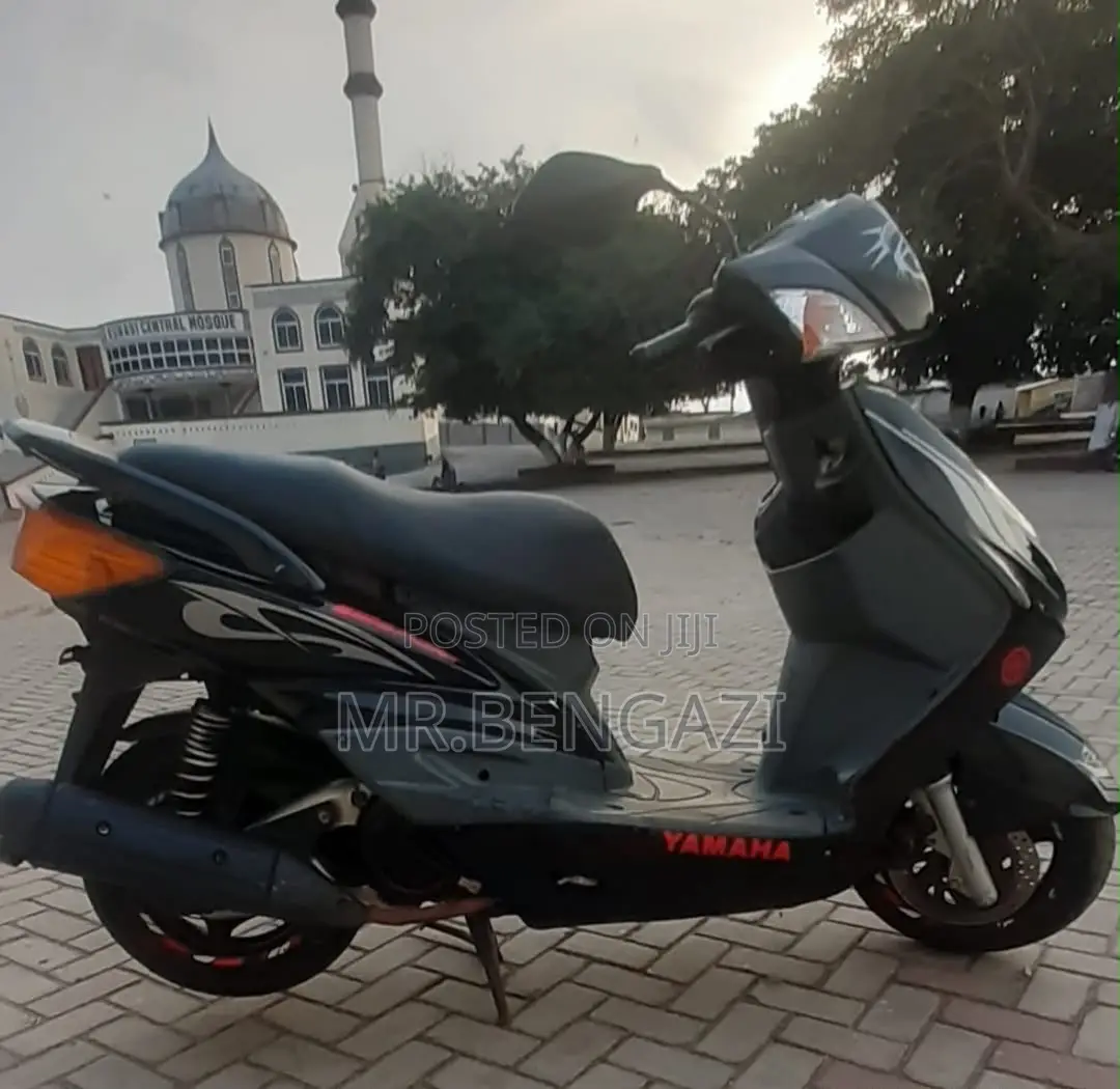 New Yamaha 2026 Black