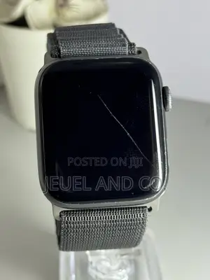 Apple Watch Series 5 44mm