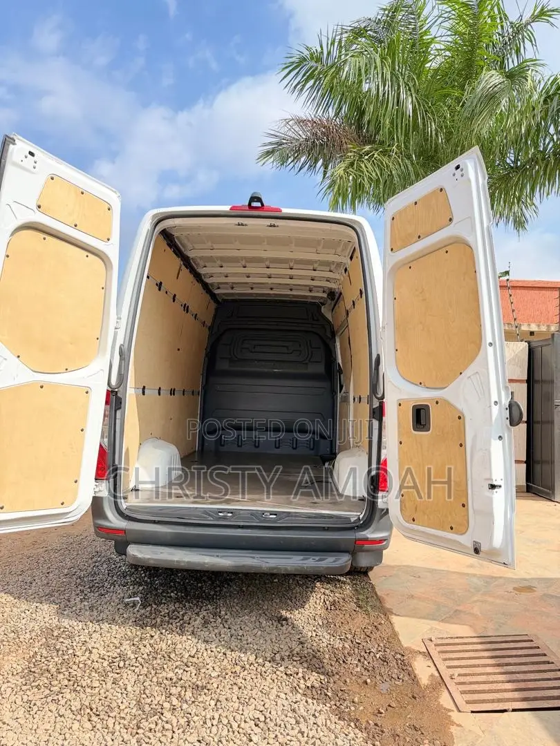 Mercedes-Benz Sprinter 2019 White
