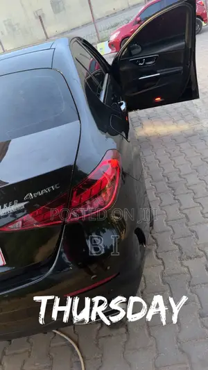 Mercedes-Benz C300 2023 Black