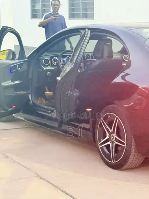 Mercedes-Benz C300 2023 Black