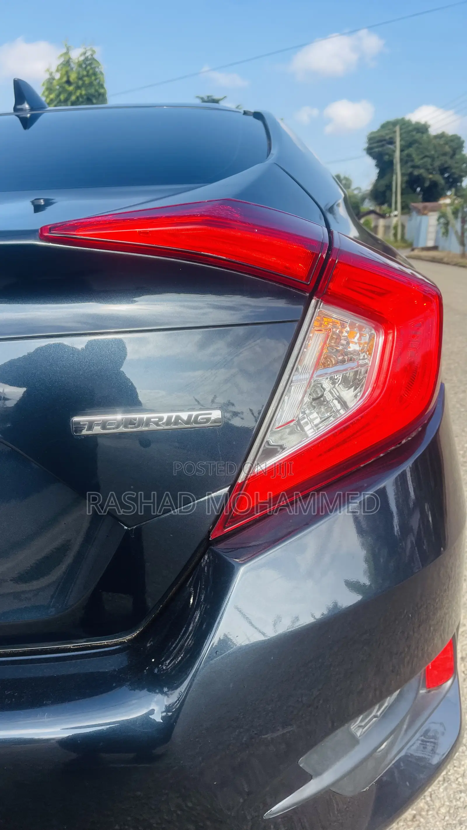 Honda Civic Touring 4dr Sedan (1.5L 4cyl) 2017 Gray