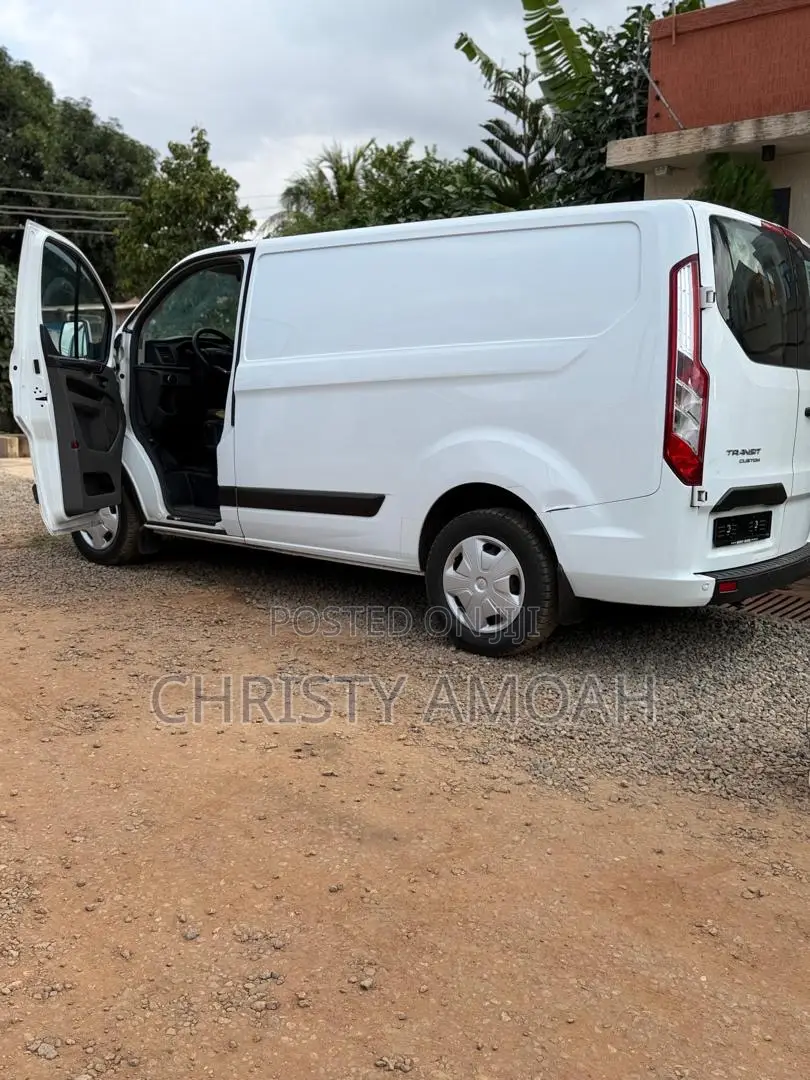 Ford Transit 2019 White