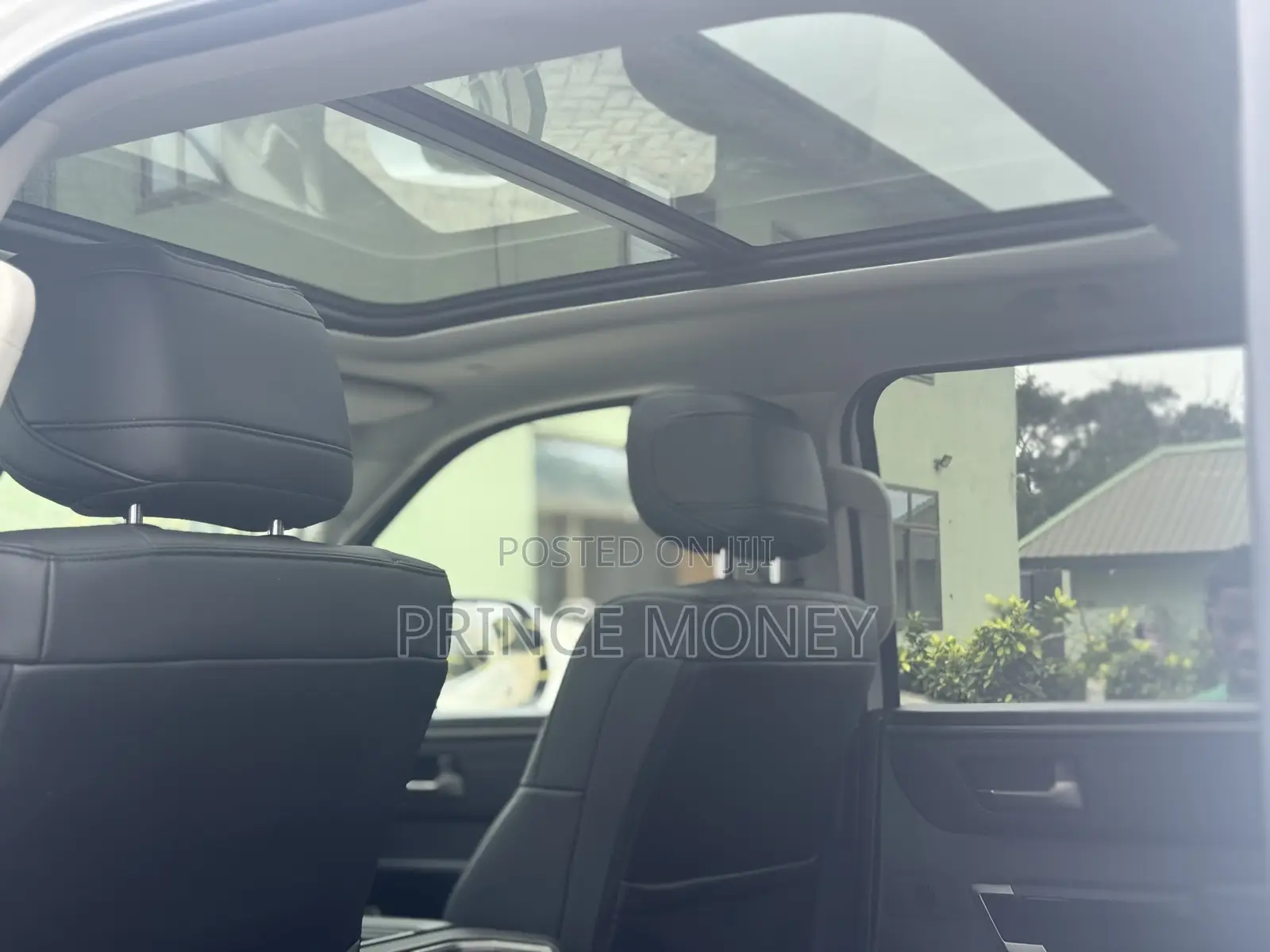 Toyota Tundra 2023 White