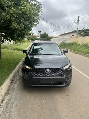 New Toyota Corolla Cross XLE 2025 Black