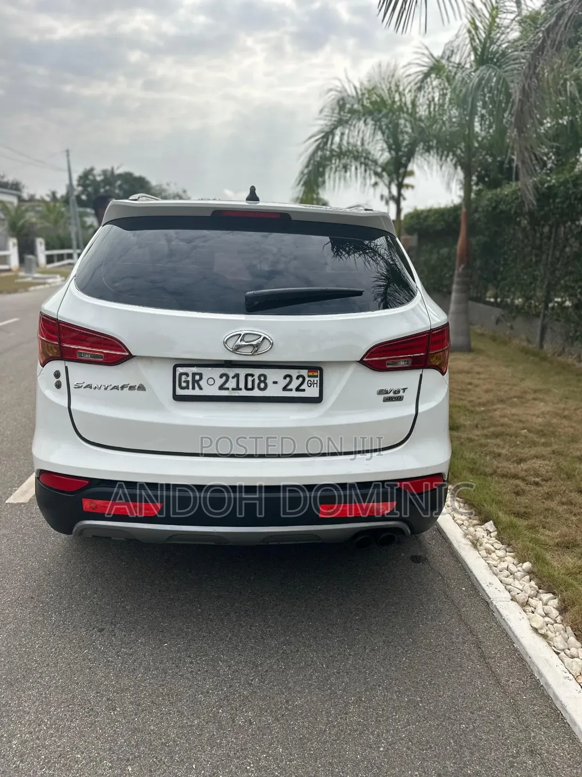 Hyundai Santa Fe 2013 White