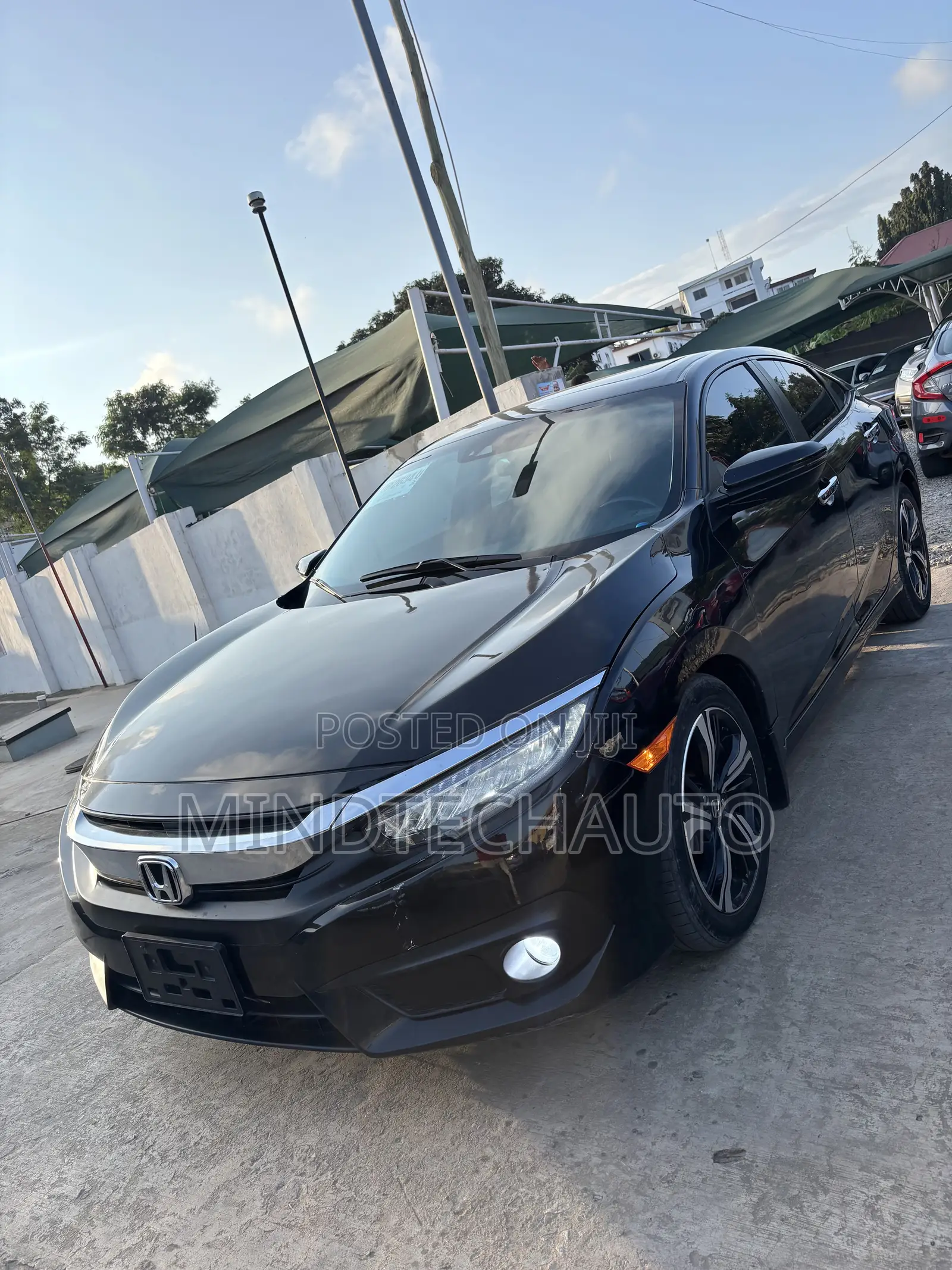 Honda Civic Touring 2dr Coupe (1.5L 4cyl) 2017 Black