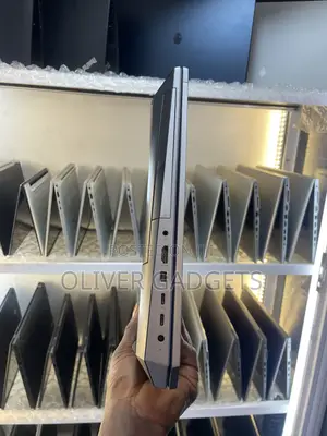 Laptop HP ZBook 17 G6 16GB Intel Core i7 SSD 512GB