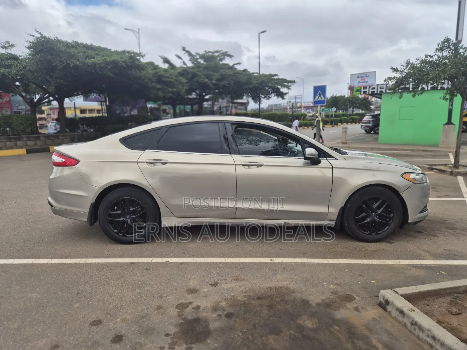 Ford Fusion SE 2013 Beige