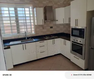 3bdrm Townhouse / Terrace in Little Rock Consult, Dzorwulu for rent