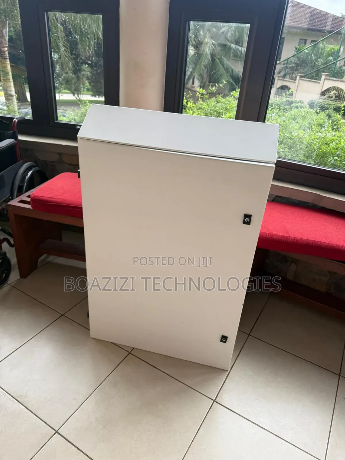 Complete 1.5kw Off-Grid Solar System