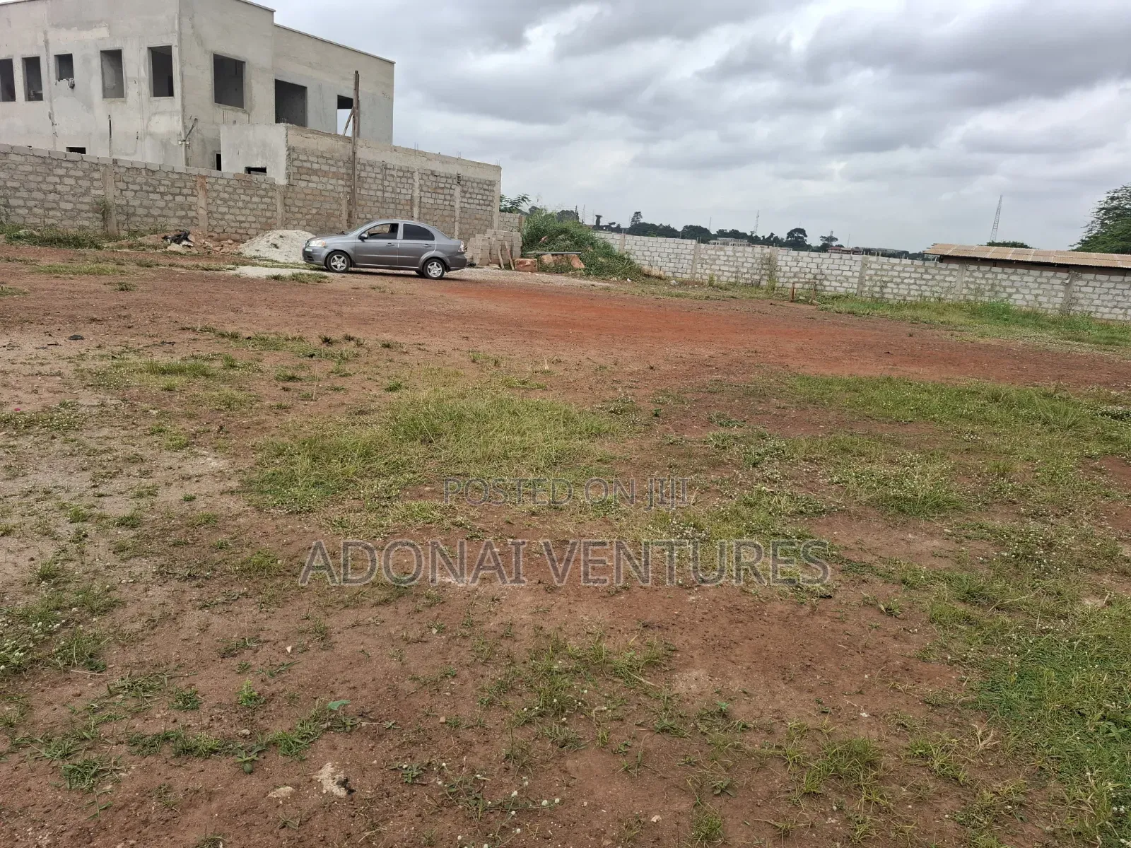 Full Plot of Land for Sale in Danyame