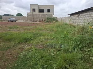 Full Plot of Land for Sale in Danyame