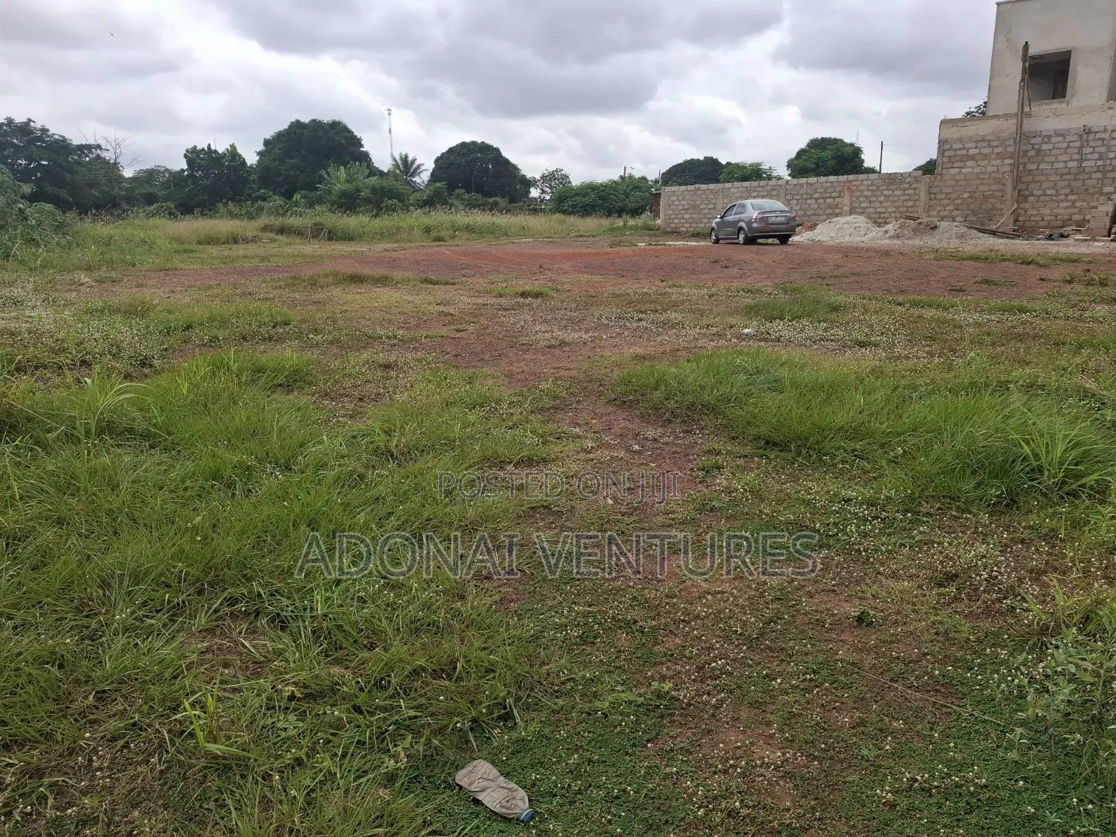 Full Plot of Land for Sale in Danyame