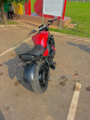 Yamaha FZ 2002 Red