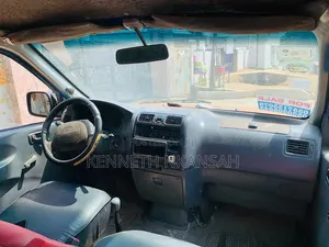 Toyota HiAce 2006 Blue