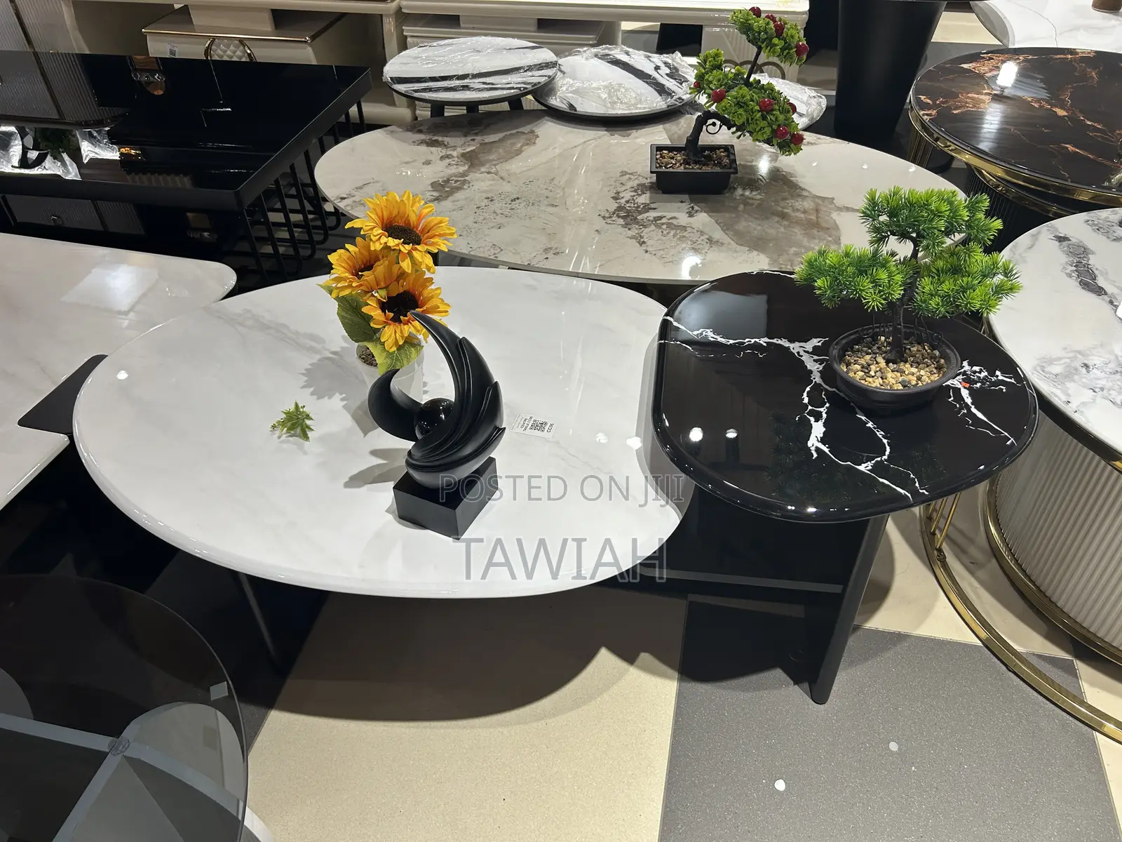 Moulden Center Table