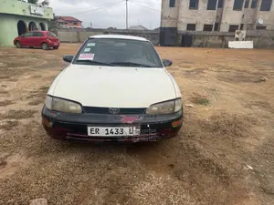 Toyota Corolla 2000 White