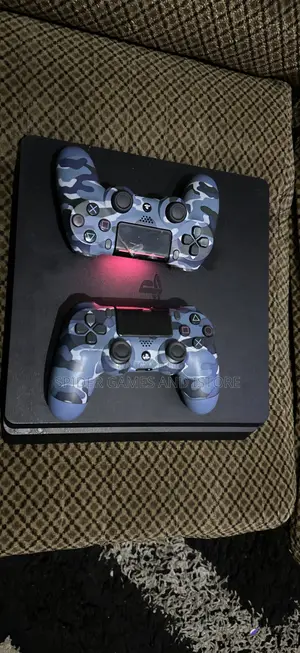 Play Station 4 Slim Jailbreak 1TB With 15 Games Installed