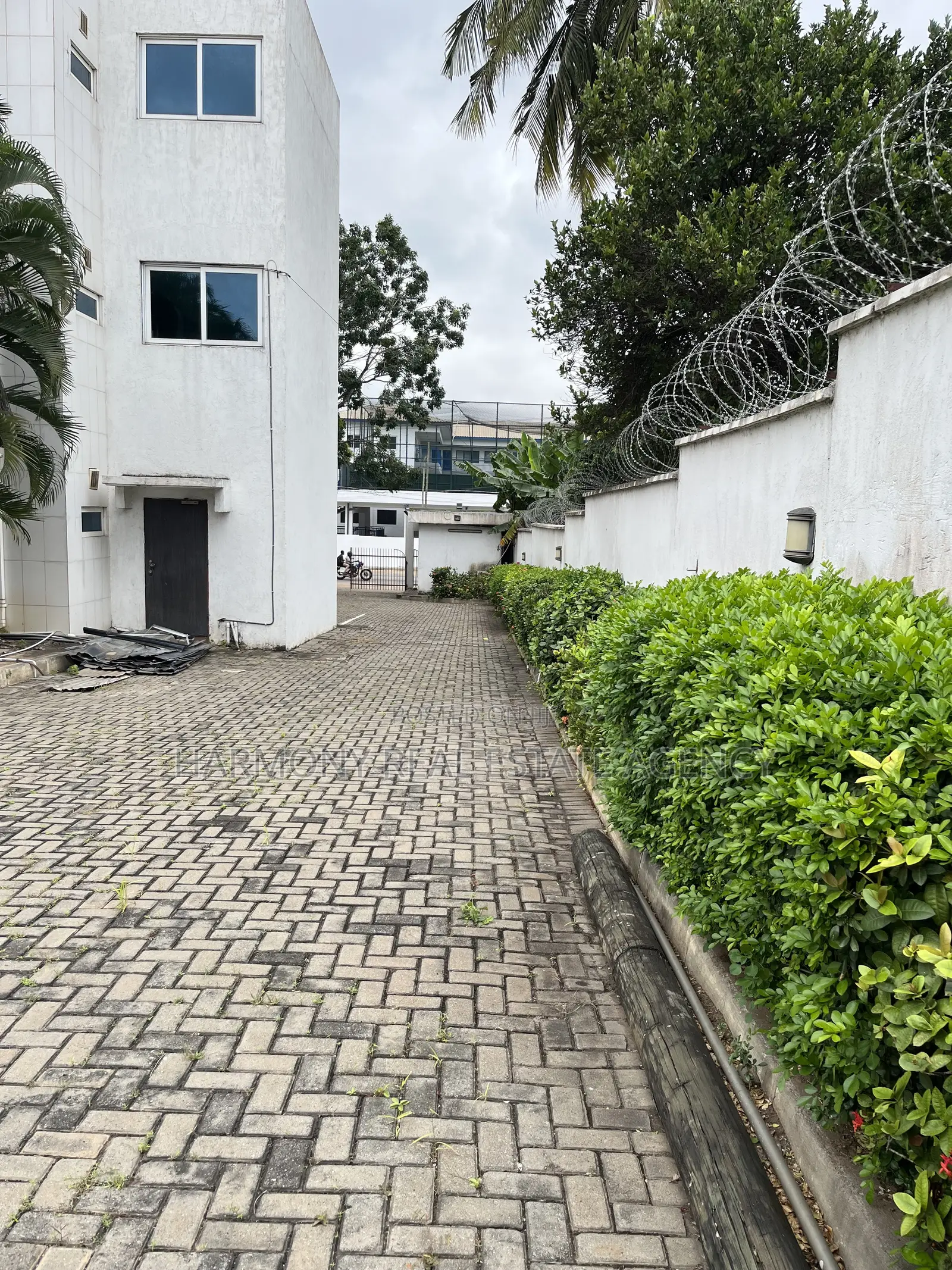 Office Complex for Sale ~Airport