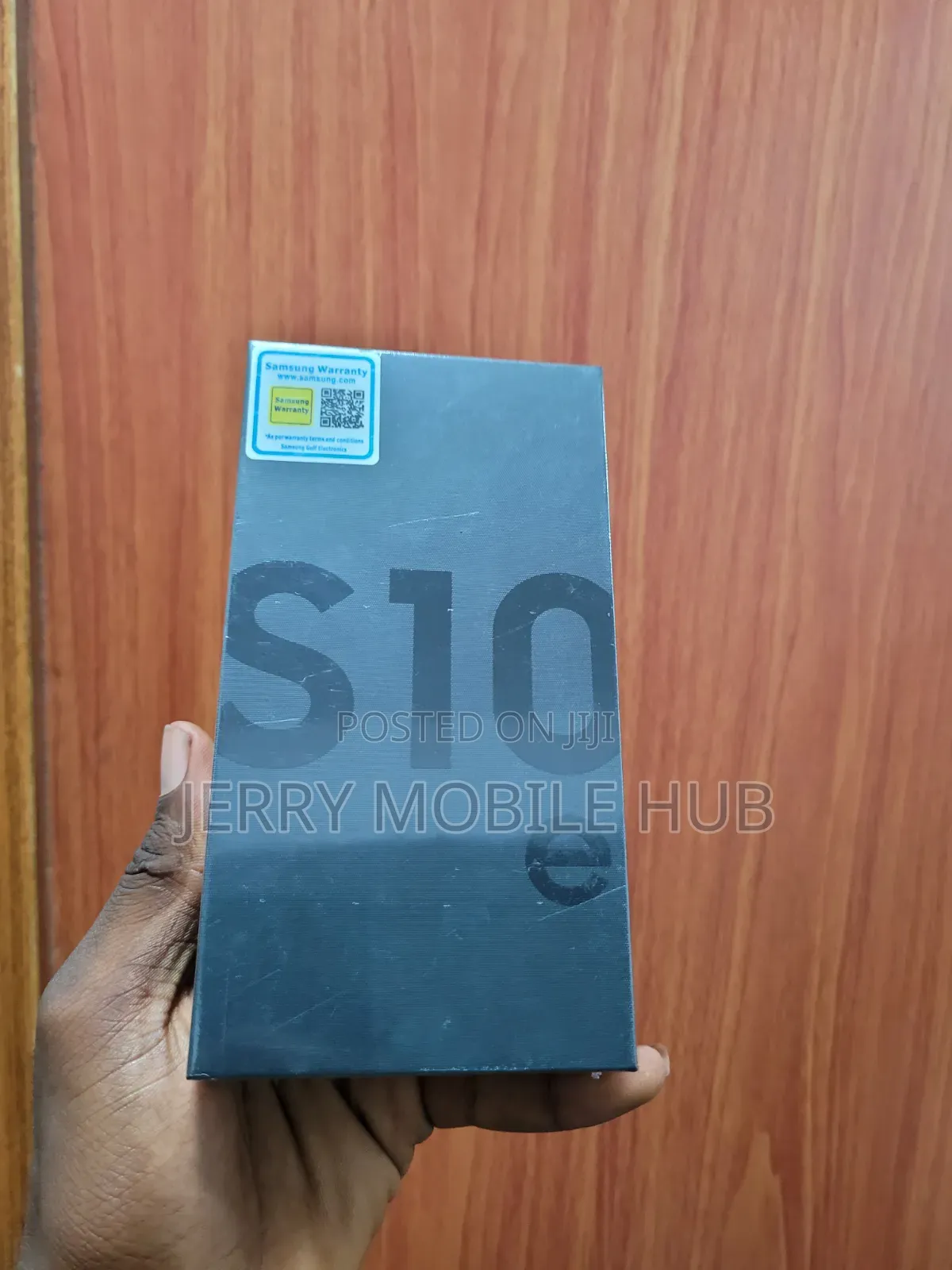 New Samsung Galaxy S10e 128 GB
