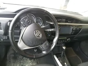 Toyota Corolla 2015 White