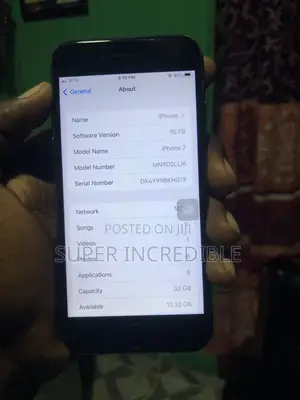 Apple iPhone 7 32 GB Black