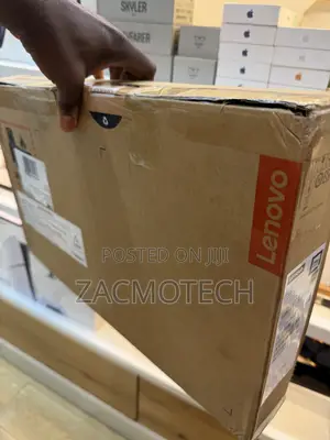 New Laptop Lenovo Yoga 7i 16GB Intel Core Ultra 7 SSD 512GB