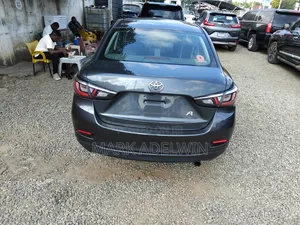 Toyota Yaris iA 1.5 FWD 2019 Gray