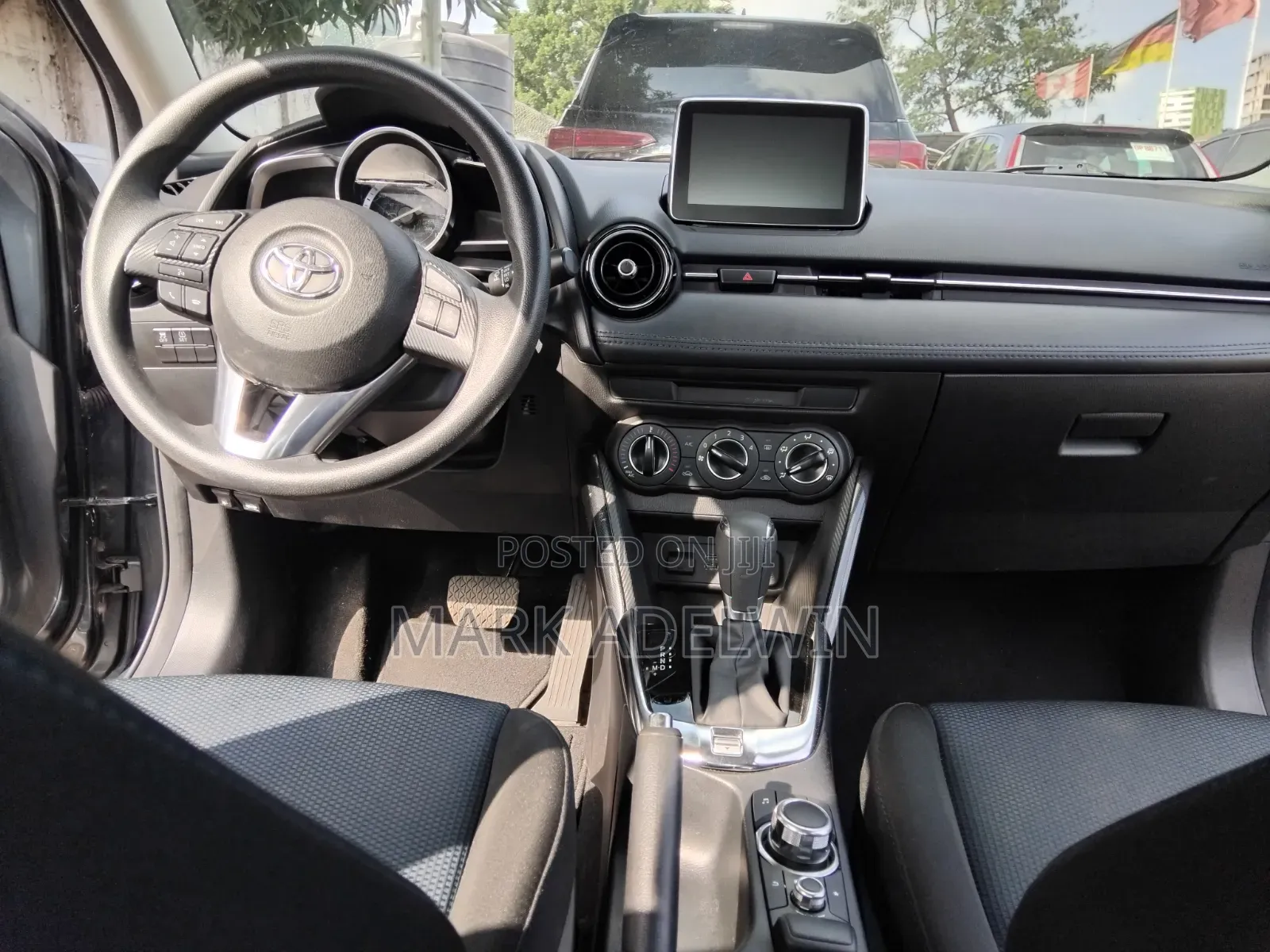 Toyota Yaris iA 1.5 FWD 2019 Gray