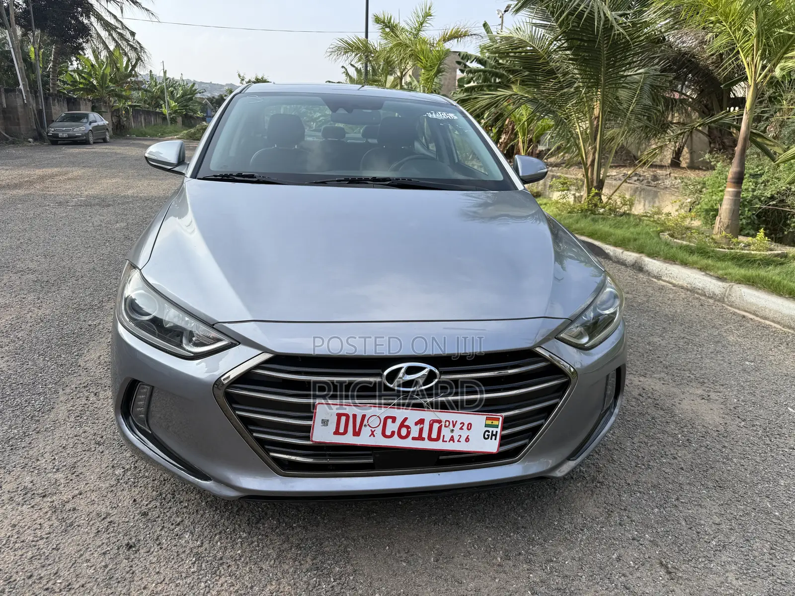 Hyundai Elantra Limited Sedan FWD (2.0L 4cyl 6A) 2017 Gray