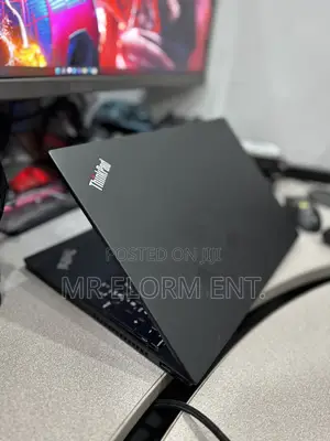 Laptop Lenovo ThinkPad T15 Gen1 16GB Intel Core i7 SSD 256GB