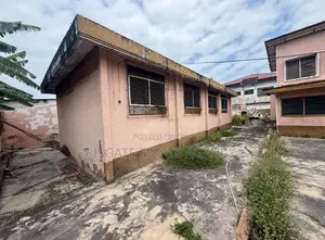 6bdrm House in Lartebiokorshie for sale
