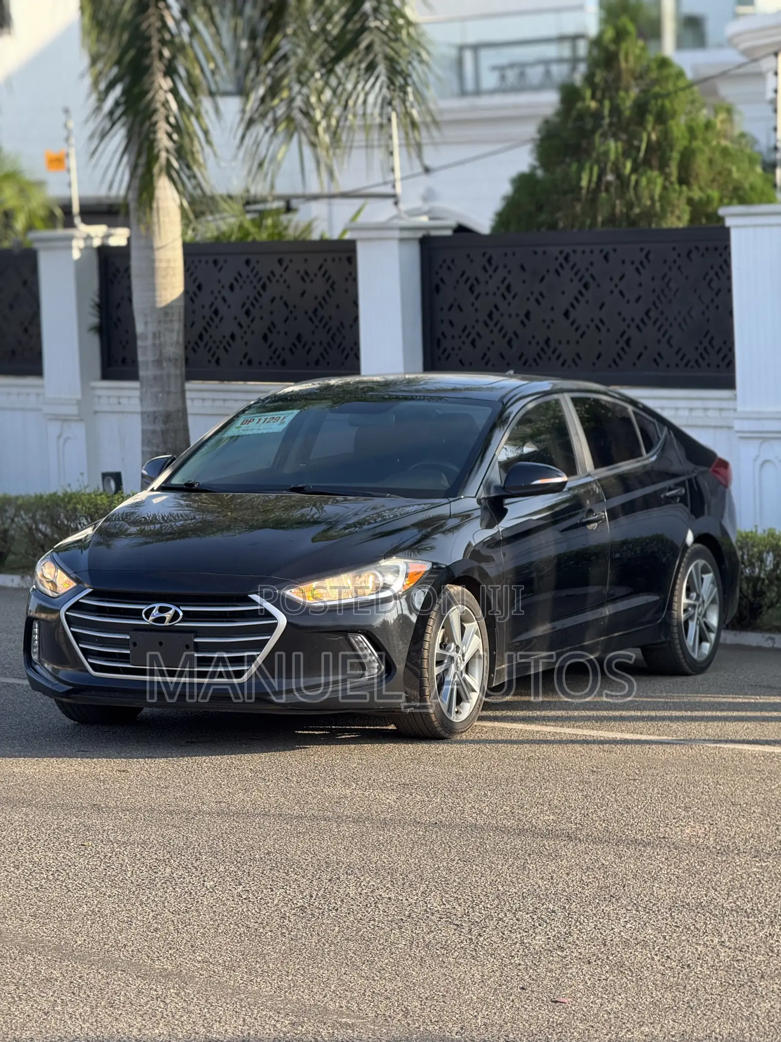 Hyundai Elantra SE Sedan FWD (2.0L 4cyl 6M) 2017 Black