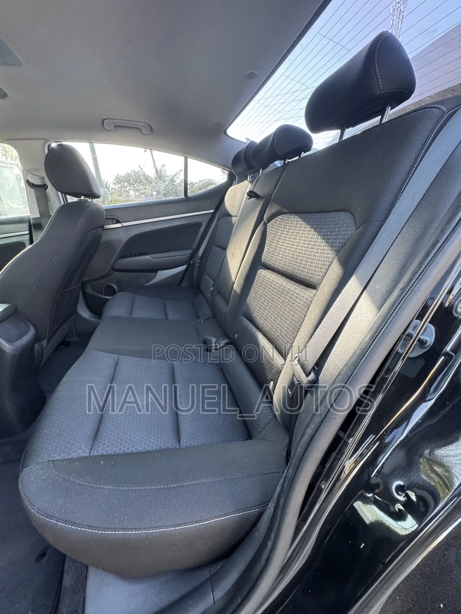 Hyundai Elantra SE Sedan FWD (2.0L 4cyl 6M) 2017 Black