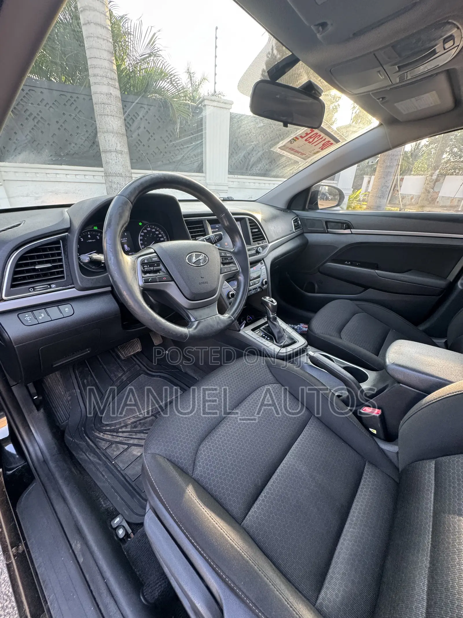 Hyundai Elantra SE Sedan FWD (2.0L 4cyl 6M) 2017 Black