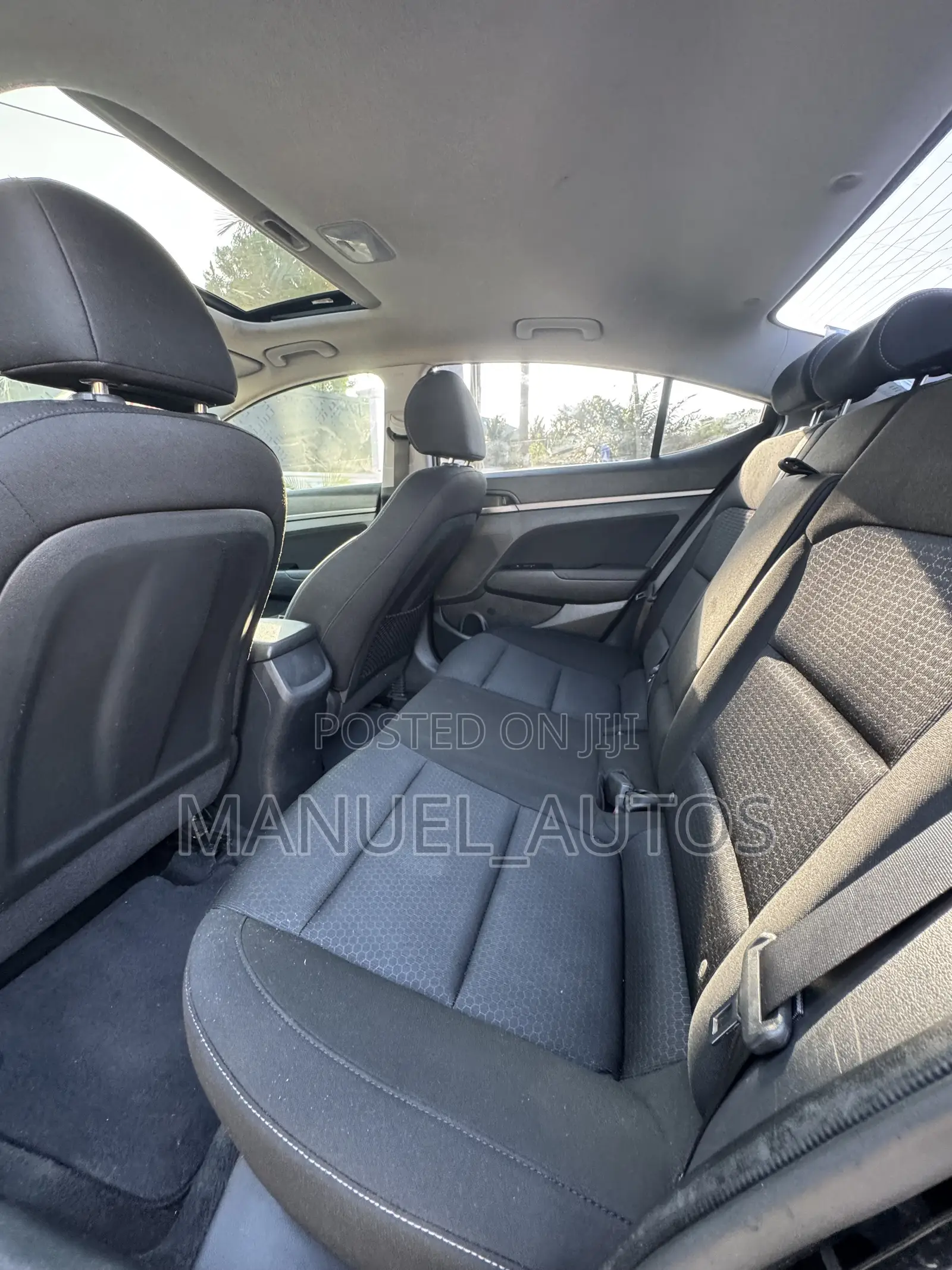 Hyundai Elantra SE Sedan FWD (2.0L 4cyl 6M) 2017 Black