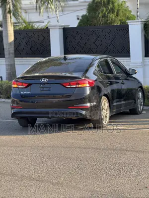 Hyundai Elantra SE Sedan FWD (2.0L 4cyl 6M) 2017 Black