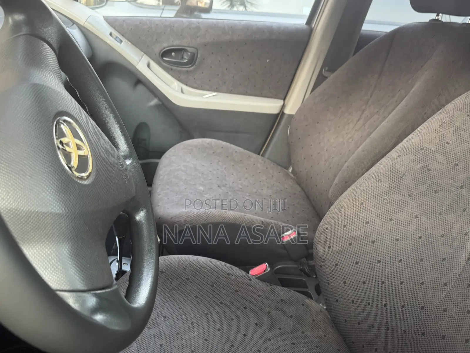 Toyota Vitz 2009 Gray