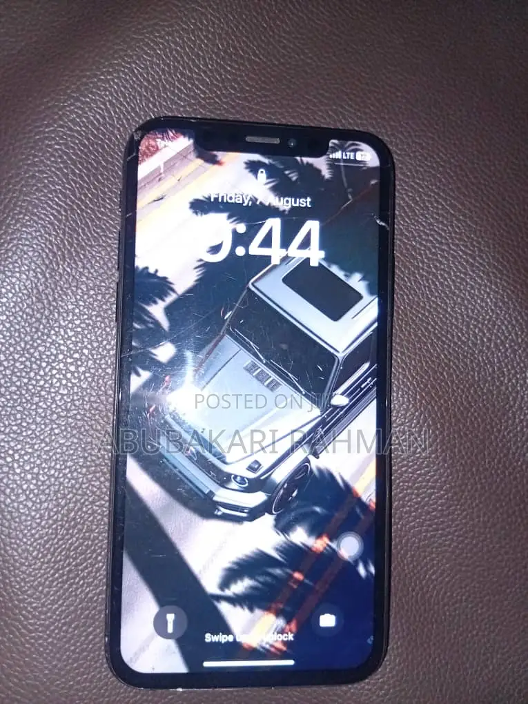 Apple iPhone X 64 GB Black