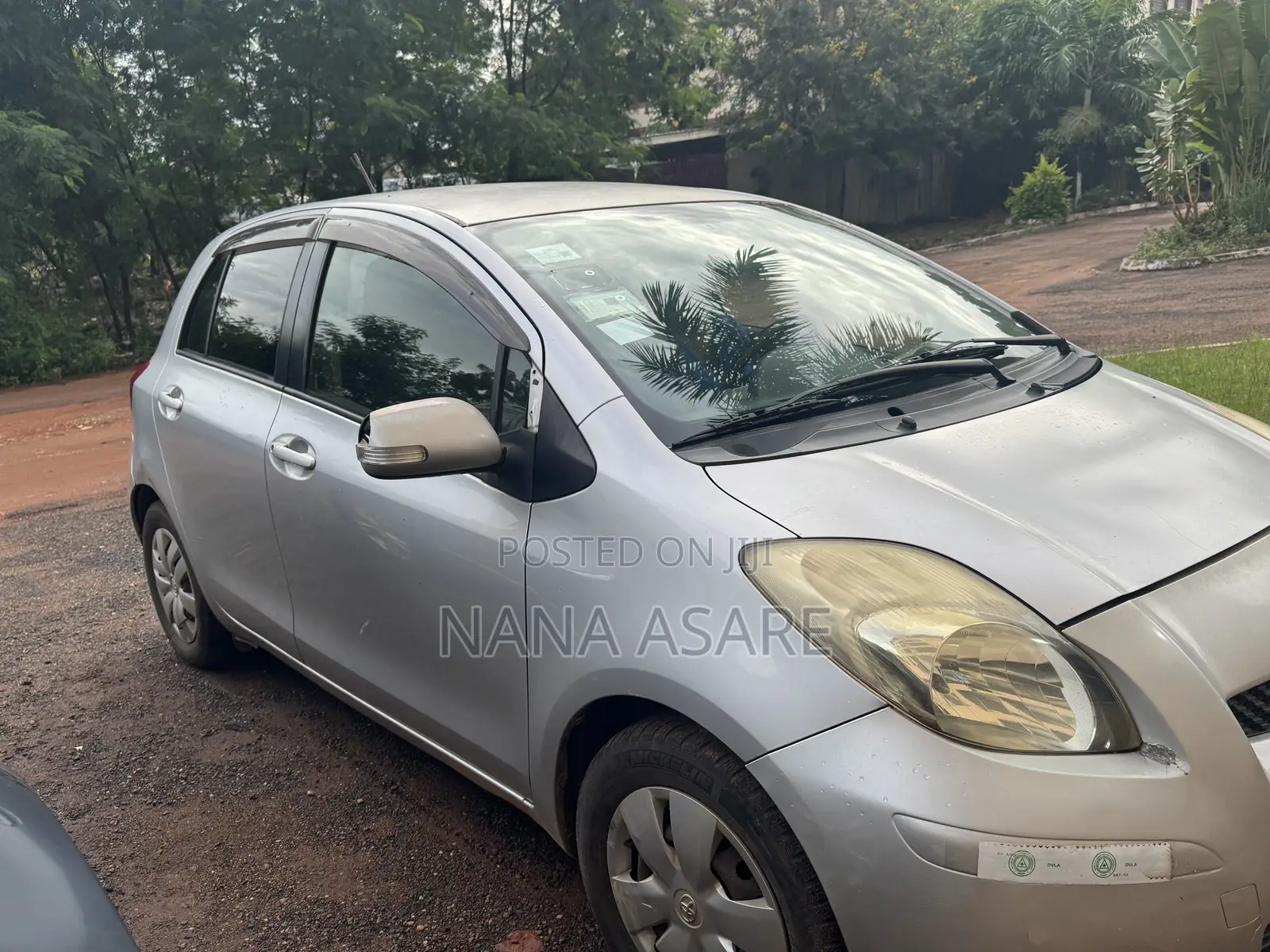 Toyota Vitz 2009 Gray