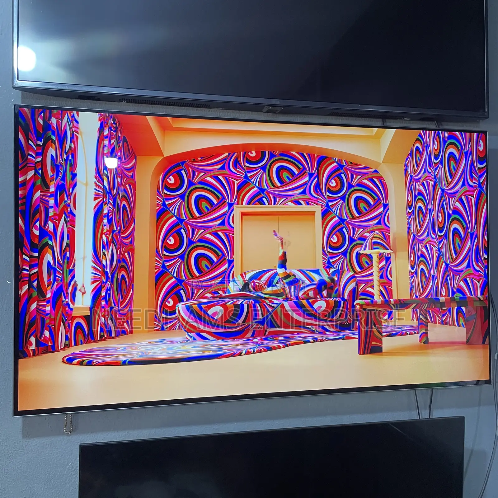 55 Inches Oled Philips Android + B/W Soundbar