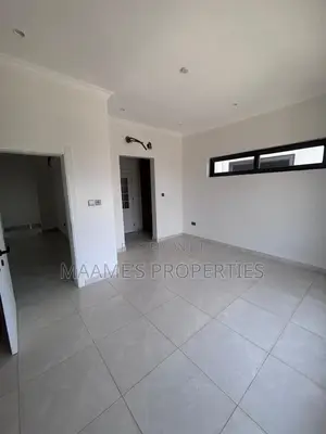 3bdrm Duplex in Airport Residential Area for sale
