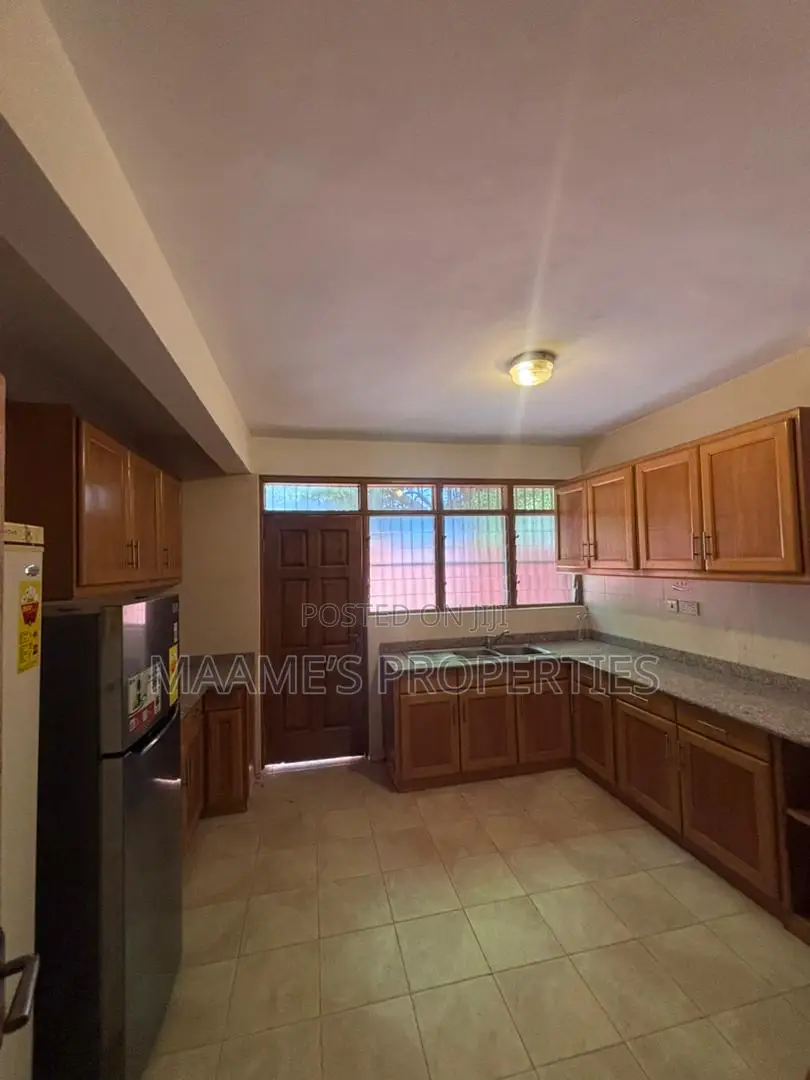 3bdrm House in Airport Residential Area for rent