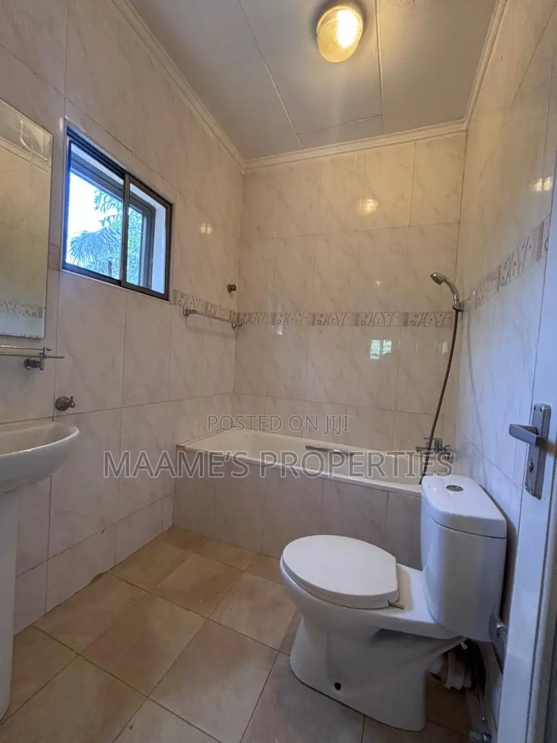 3bdrm House in Airport Residential Area for rent