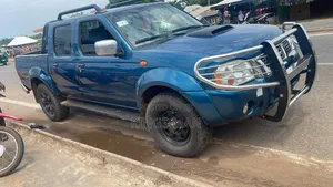 Nissan Hardbody 2017 Blue