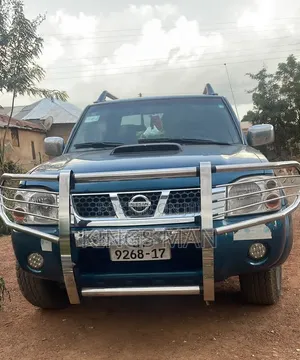 Nissan Hardbody 2017 Blue