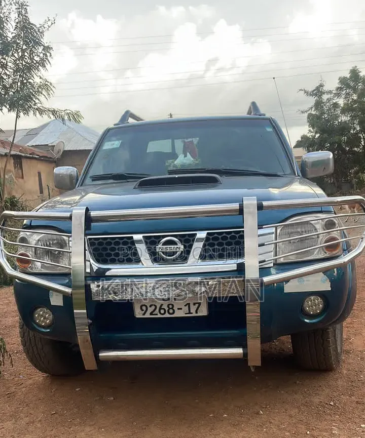 Nissan Hardbody 2017 Blue