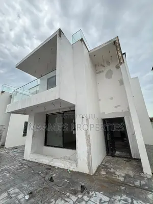 4bdrm Townhouse/Terrace in Airport Residential Area for sale