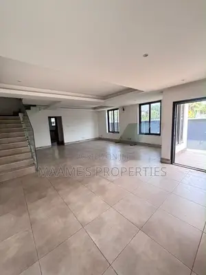 3bdrm Duplex in Dzorwulu for sale